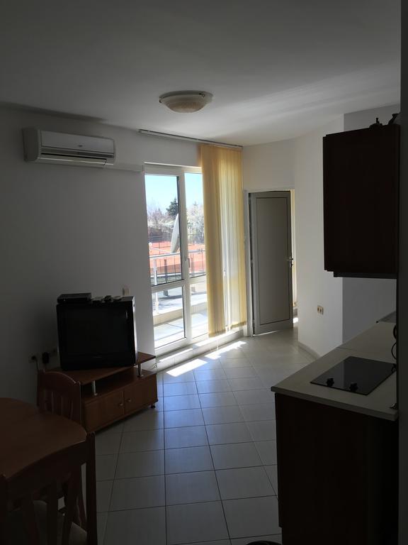 Adonai Apartments Nesebar Luaran gambar