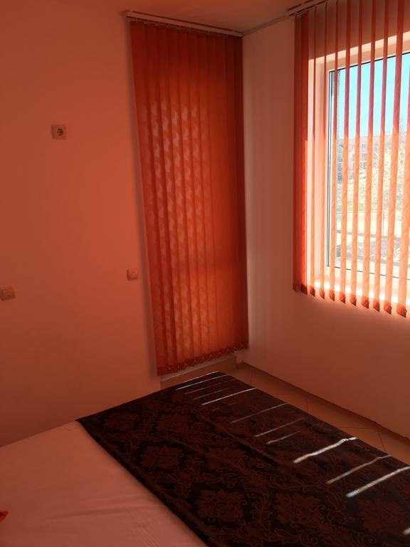 Adonai Apartments Nesebar Luaran gambar