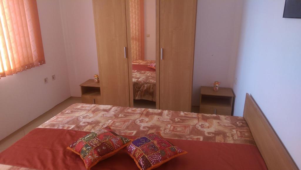 Adonai Apartments Nesebar Luaran gambar